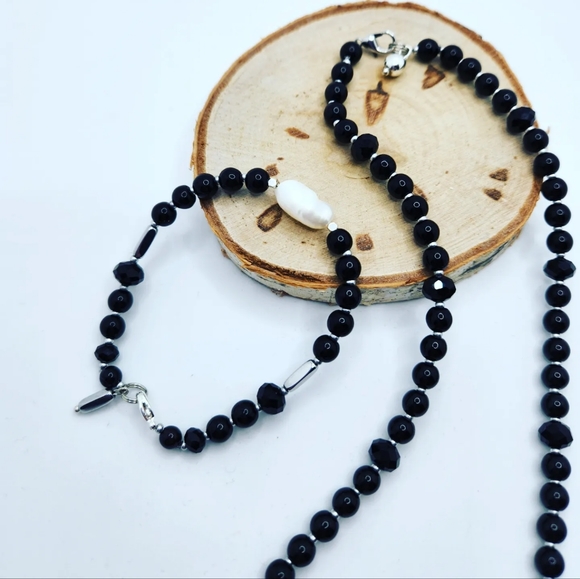 Black Agate, Baroque Pearl necklace and bracelet set - Picture 2 of 5